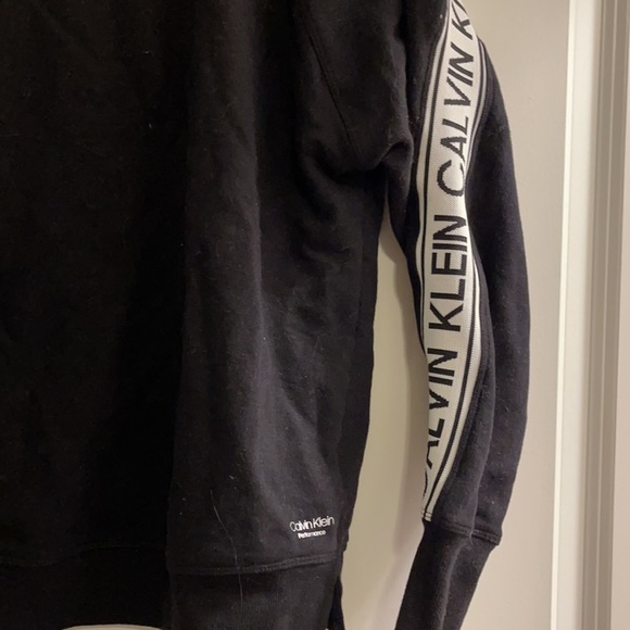 Calvin Klein Black White Logo Crewneck Sweatshirt small petite - Picture 2 of 3